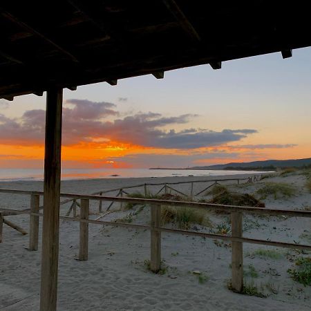 Hôtel Camping San Teodoro La Cinta Extérieur photo